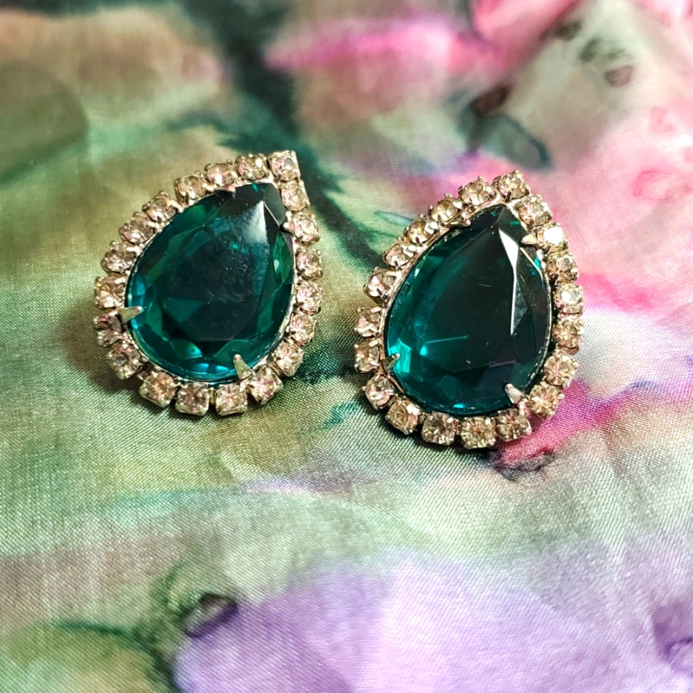 Rhinestone earrings